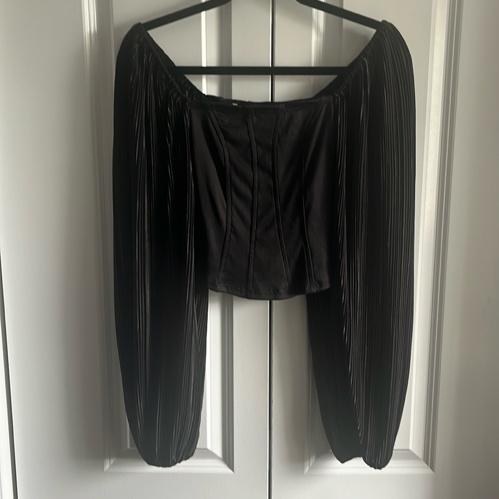 Wide Shoulder Top with Shimmery Sleeves Size M